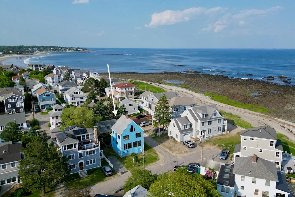 1 Beach Plum Way, Hampton, NH 03842