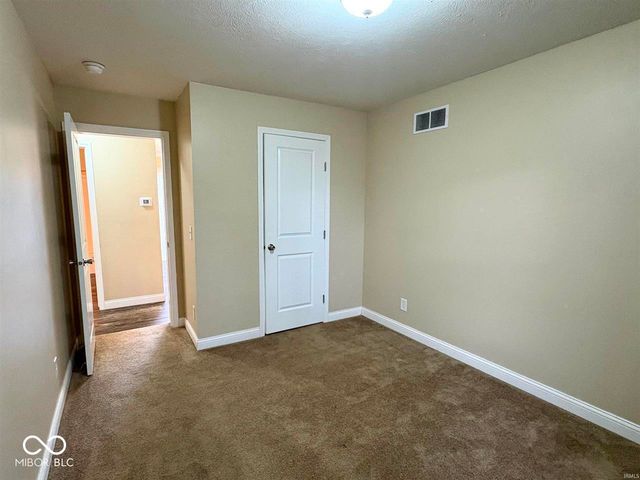 3305 N Benton Road, Muncie, IN 47304