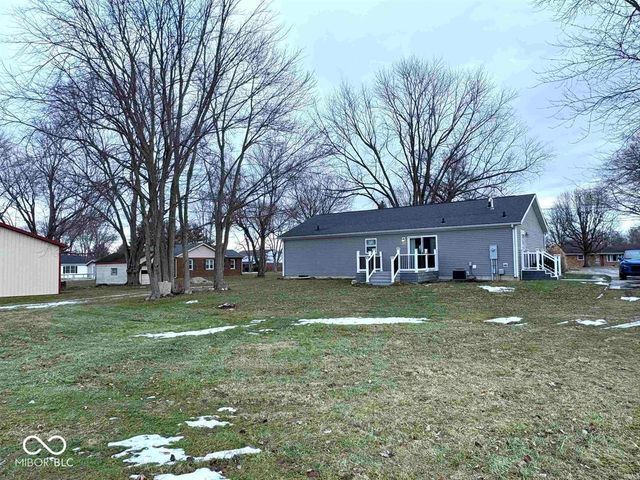 3305 N Benton Road, Muncie, IN 47304