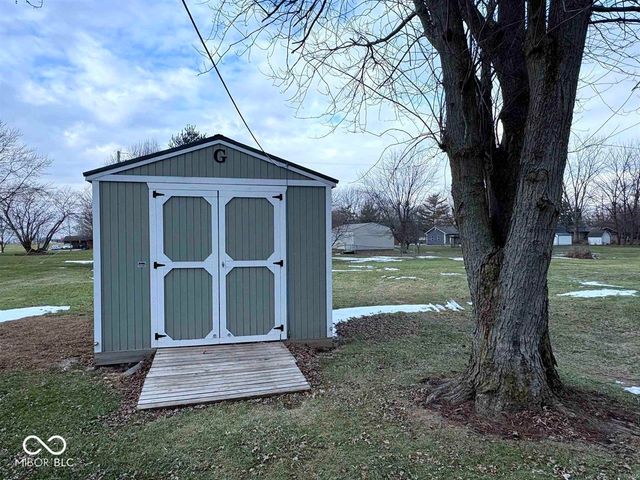 3305 N Benton Road, Muncie, IN 47304