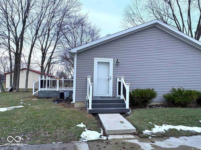 3305 N Benton Road, Muncie, IN 47304