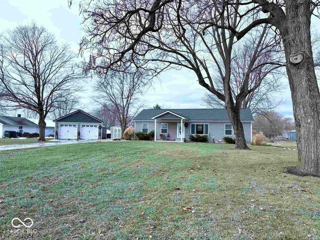 3305 N Benton Road, Muncie, IN 47304