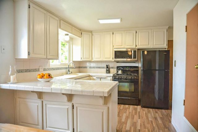 1333 Wesley Ln, Auburn, CA 95603