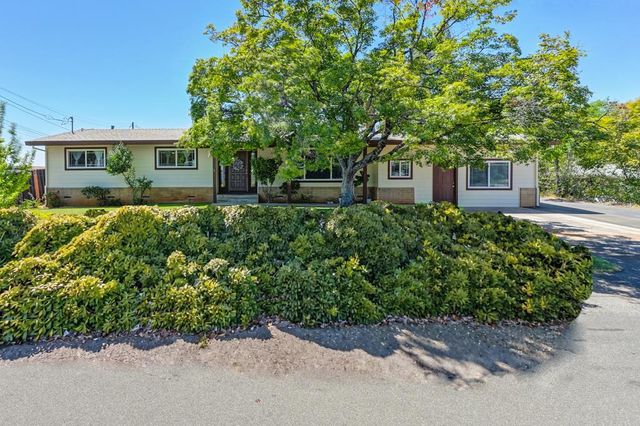 1333 Wesley Ln, Auburn, CA 95603