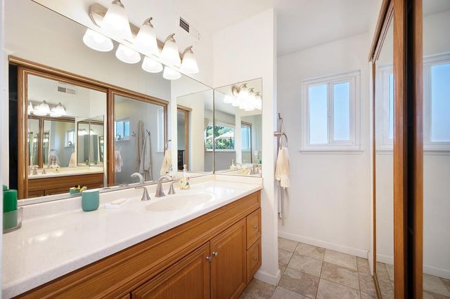 1333 Wesley Ln, Auburn, CA 95603