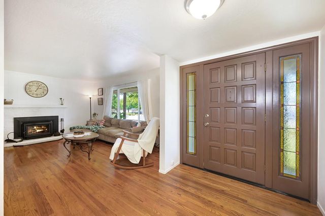 1333 Wesley Ln, Auburn, CA 95603