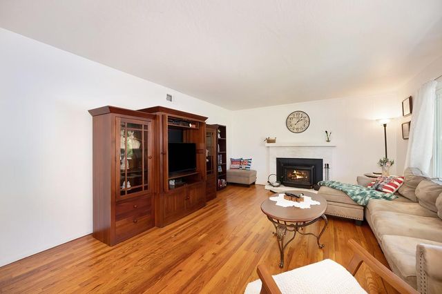 1333 Wesley Ln, Auburn, CA 95603