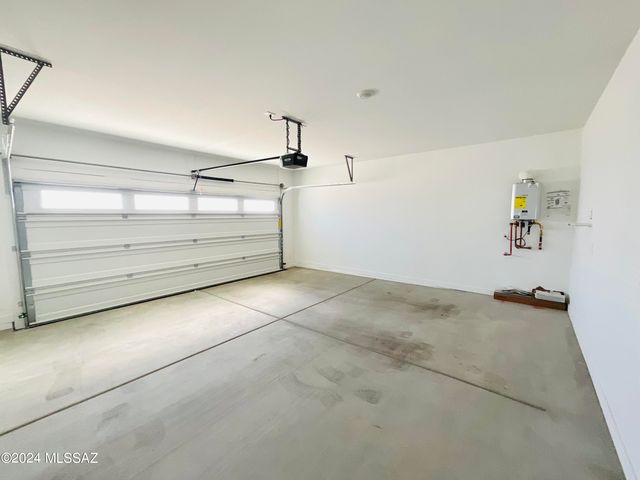 12815 E Russo Drive, Vail, AZ 85641