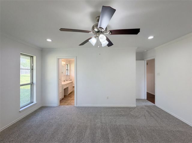 1000 Dorsey Street, Burleson, TX 76028