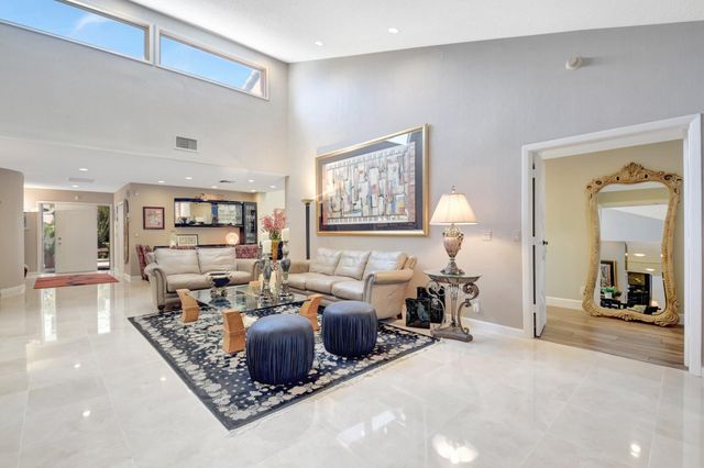 79 Hampshire Lane, Boynton Beach, FL 33436