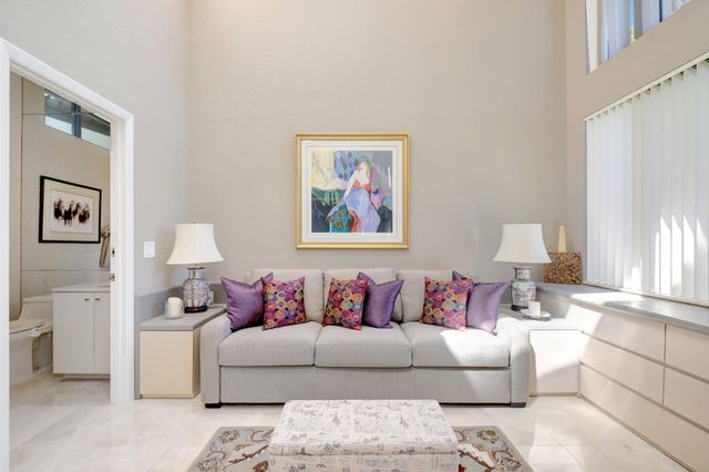 79 Hampshire Lane, Boynton Beach, FL 33436