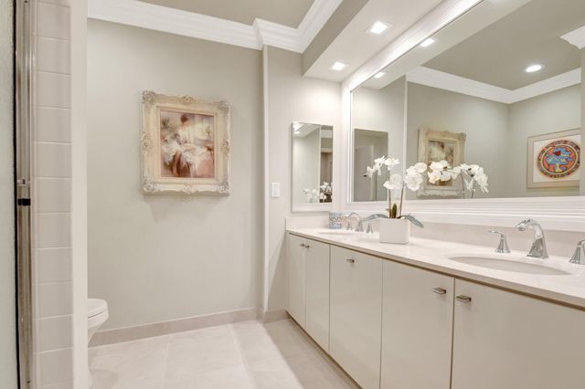 79 Hampshire Lane, Boynton Beach, FL 33436