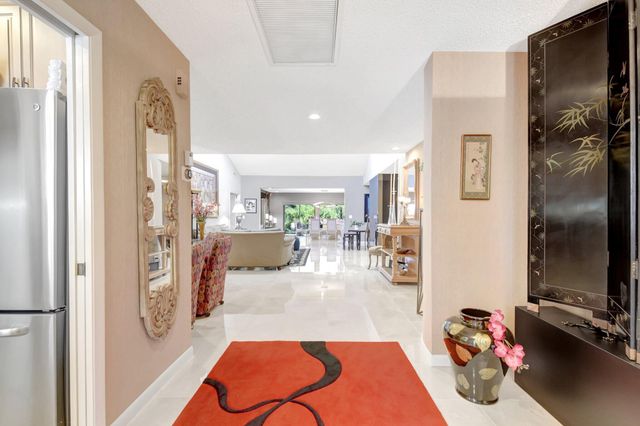 79 Hampshire Lane, Boynton Beach, FL 33436