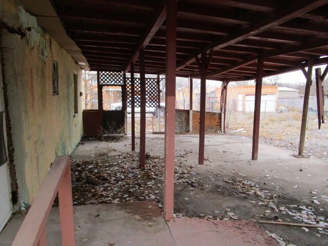 2618 Cuatro Milpas Road SW, Albuquerque, NM 87105