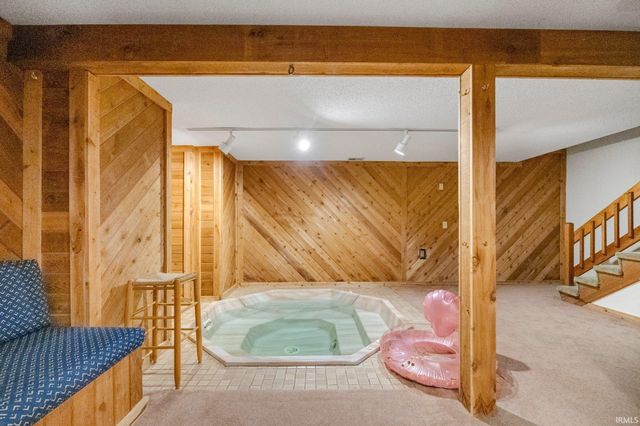 5937 Sawmill Woods Court, Fort Wayne, IN 46835