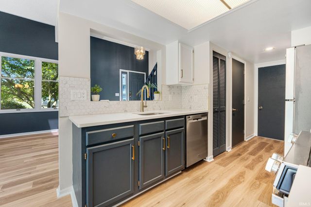 5937 Sawmill Woods Court, Fort Wayne, IN 46835