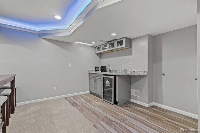 17 Scottsdale, Dearborn, MI 48124