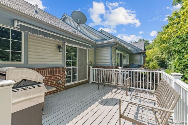 17 Scottsdale, Dearborn, MI 48124