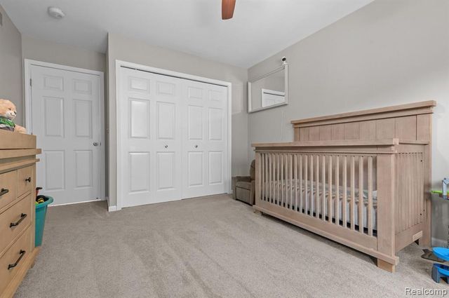 17 Scottsdale, Dearborn, MI 48124