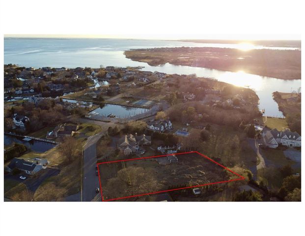 34A The Helm, East Islip, NY 11730
