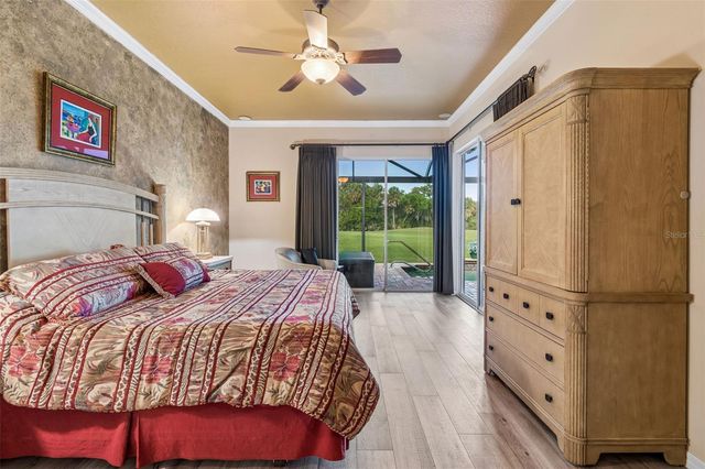 566 PLANTERS MANOR WAY, Bradenton, FL 34212