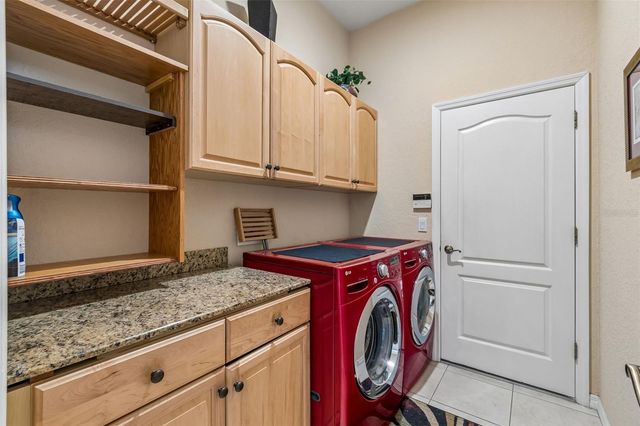 566 PLANTERS MANOR WAY, Bradenton, FL 34212