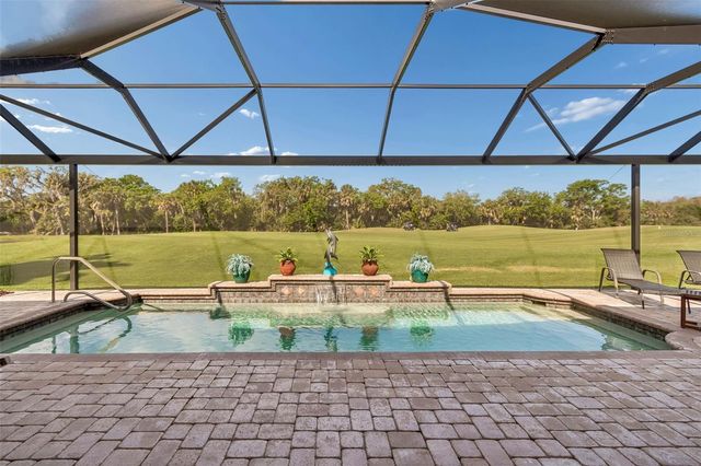 566 PLANTERS MANOR WAY, Bradenton, FL 34212