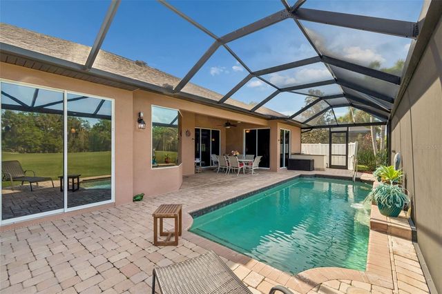 566 PLANTERS MANOR WAY, Bradenton, FL 34212