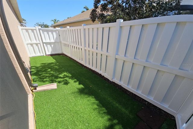 566 PLANTERS MANOR WAY, Bradenton, FL 34212