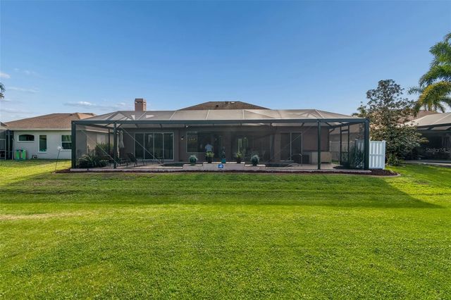 566 PLANTERS MANOR WAY, Bradenton, FL 34212