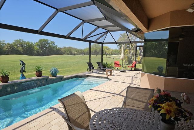 566 PLANTERS MANOR WAY, Bradenton, FL 34212