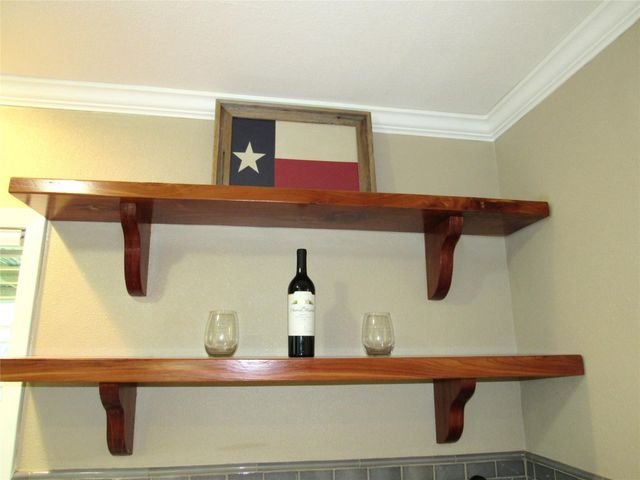 1013 Prairie Lea Street, Brenham, TX 77833