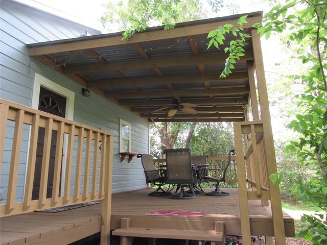 1013 Prairie Lea Street, Brenham, TX 77833