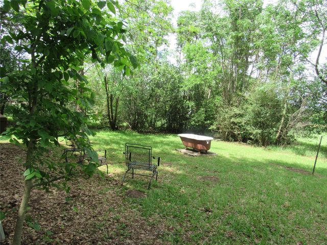 1013 Prairie Lea Street, Brenham, TX 77833