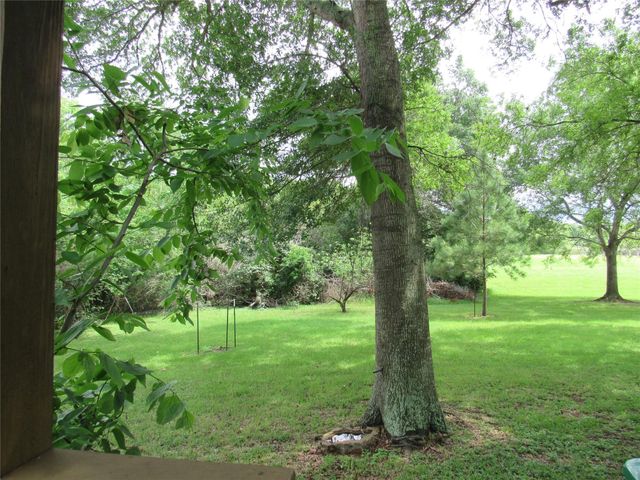 1013 Prairie Lea Street, Brenham, TX 77833