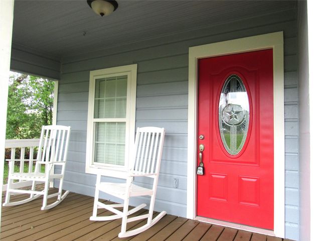 1013 Prairie Lea Street, Brenham, TX 77833