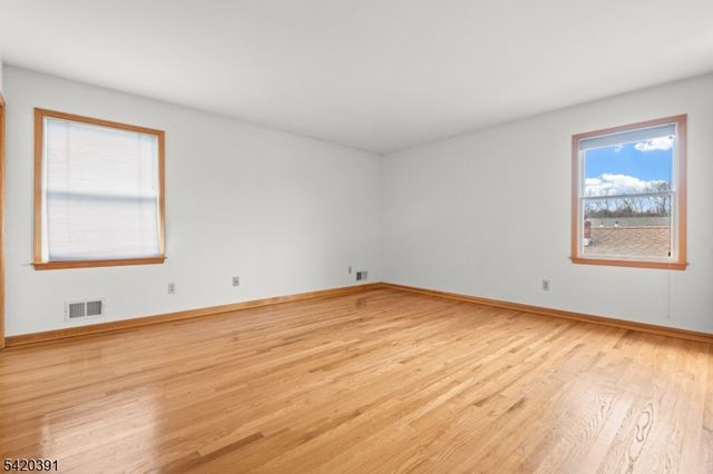 1313 Dukes Pkwy E, Manville Boro, NJ 08835