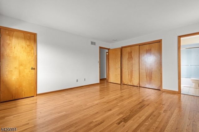 1313 Dukes Pkwy E, Manville Boro, NJ 08835