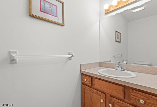 1313 Dukes Pkwy E, Manville Boro, NJ 08835