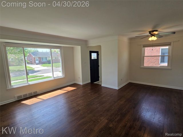 122 Jeffrey Avenue, Royal Oak, MI 48073