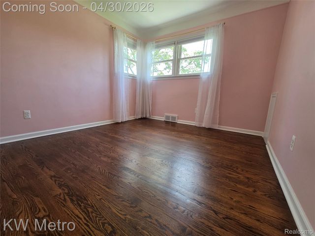 122 Jeffrey Avenue, Royal Oak, MI 48073