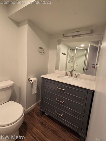 122 Jeffrey Avenue, Royal Oak, MI 48073