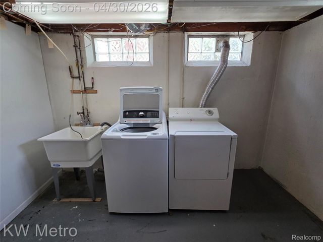 122 Jeffrey Avenue, Royal Oak, MI 48073