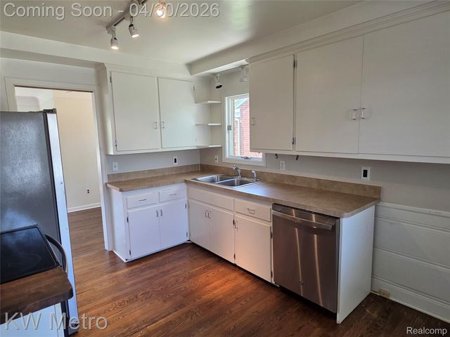 122 Jeffrey Avenue, Royal Oak, MI 48073