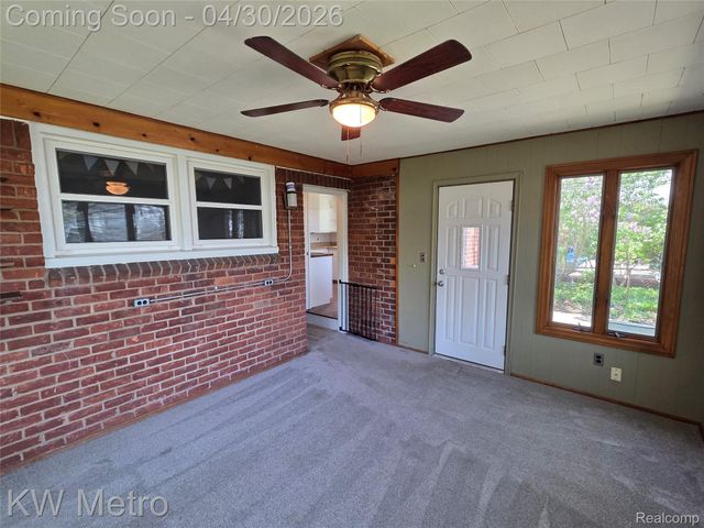 122 Jeffrey Avenue, Royal Oak, MI 48073