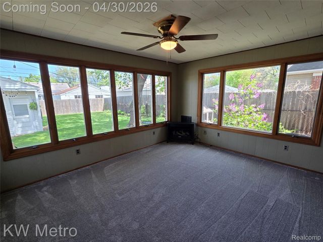 122 Jeffrey Avenue, Royal Oak, MI 48073