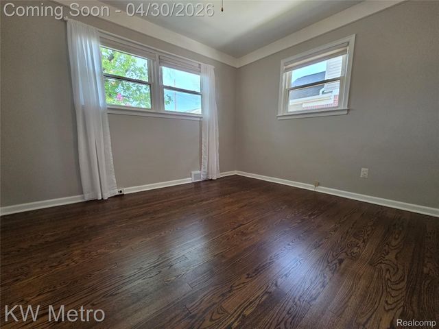 122 Jeffrey Avenue, Royal Oak, MI 48073