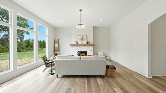 9836 Gala Cove, Fort Wayne, IN 46835