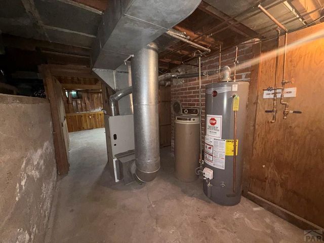 1839 E 10th St, Pueblo, CO 81001