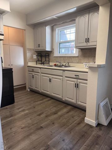 1839 E 10th St, Pueblo, CO 81001